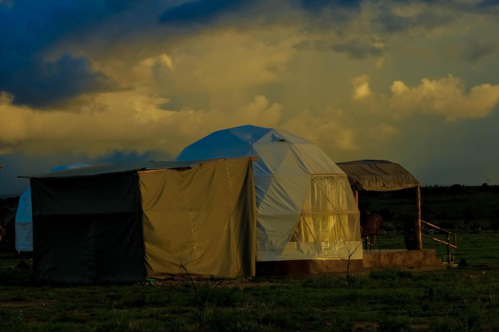 Amanya 1-Bed Leopard Tent Амбоселі Екстер'єр фото
